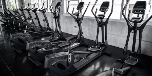 Cardio machine in gym with modern fitness equipment for fitness events and more. Modern of gym interior with equipment. Sports equipment in the gym (1)